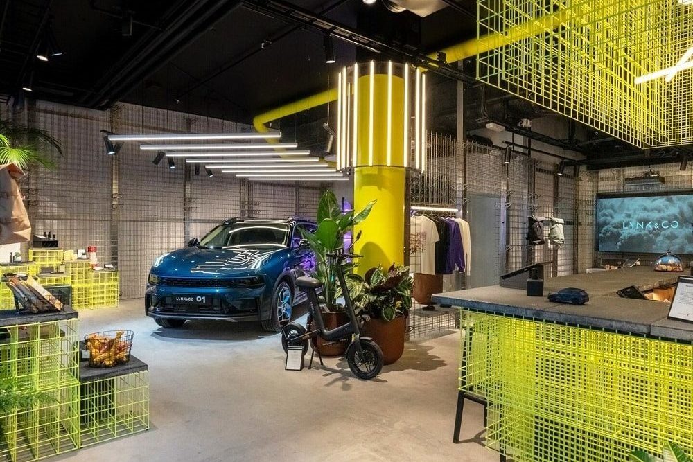 Maximalism in Retail Design - Lynk &amp; Co club